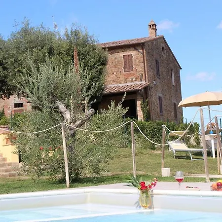 Sigliano Sleeps 4 Pool Wifi T763178 San Litardo