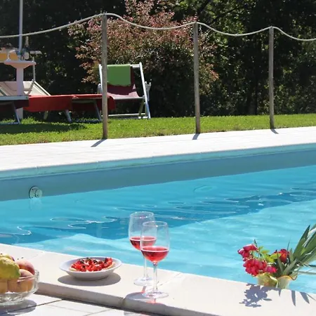 Sigliano Sleeps 4 Pool Wifi T763178