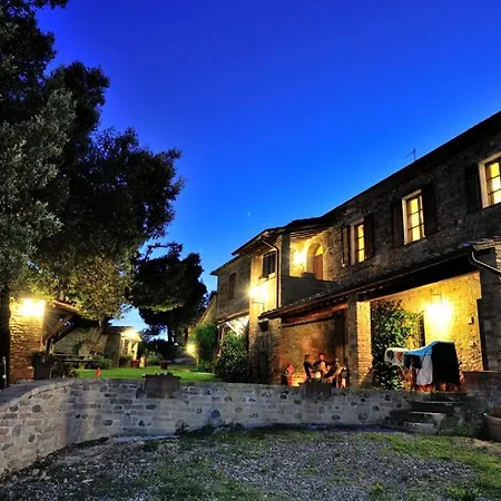 Sigliano Sleeps 4 Pool Wifi T763178 Appartement San Litardo