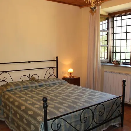 Sigliano Sleeps 4 Pool Wifi T763178 Apartamento